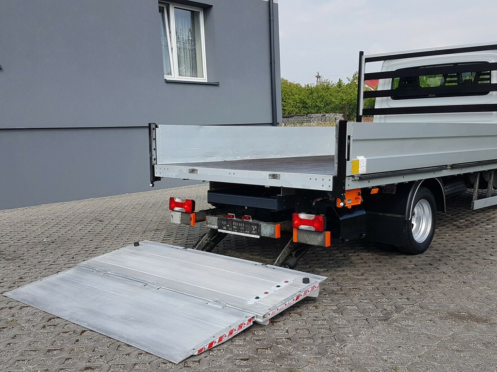 Iveco Daily PAKA + Ascensore in vendita - foto 7