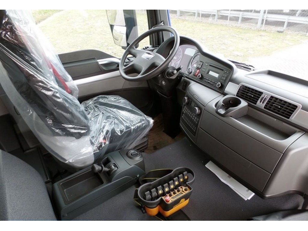 MAN TGS 41.400 con Gru Hyva HB280 X H1 in vendita - foto 3
