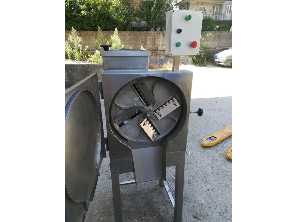 Taglia cagliata in vendita - foto 2