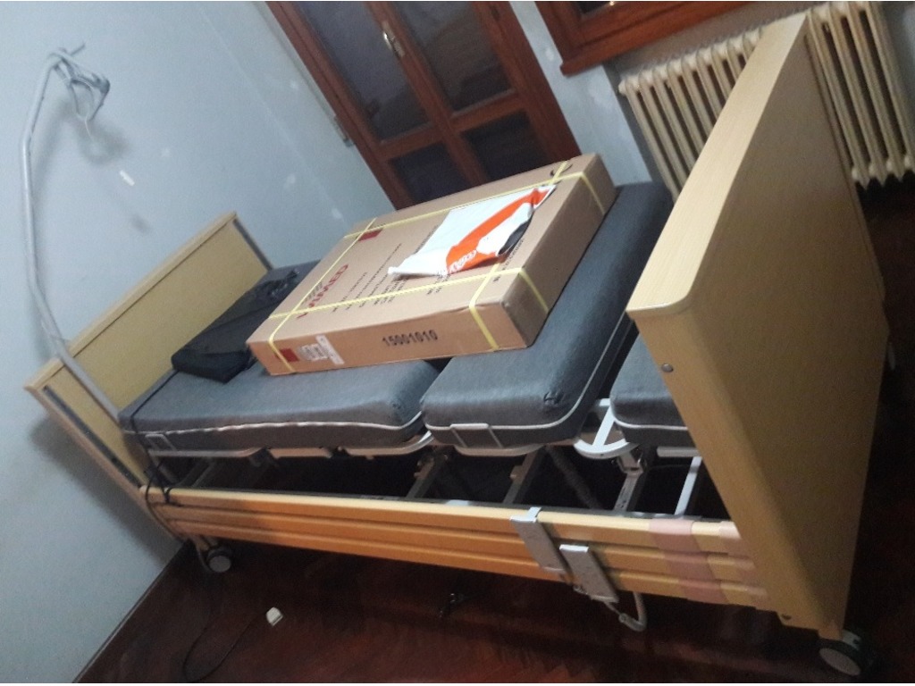 Letto elettrico per lungodegenza anziani/disabili in vendita - foto 1