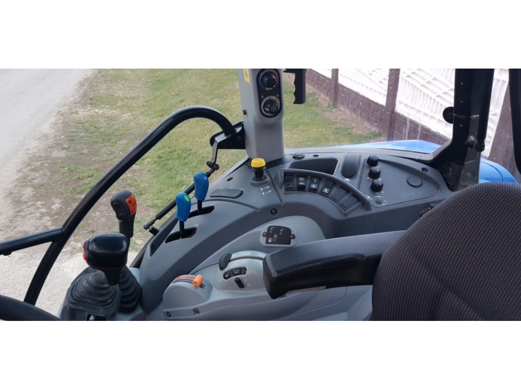 2013 New Holland T5.105 in vendita - foto 9