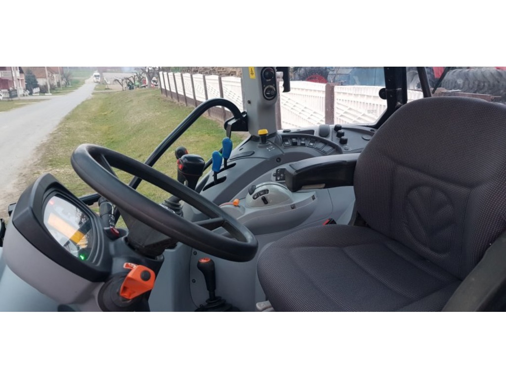 2013 New Holland T5.105 in vendita - foto 10