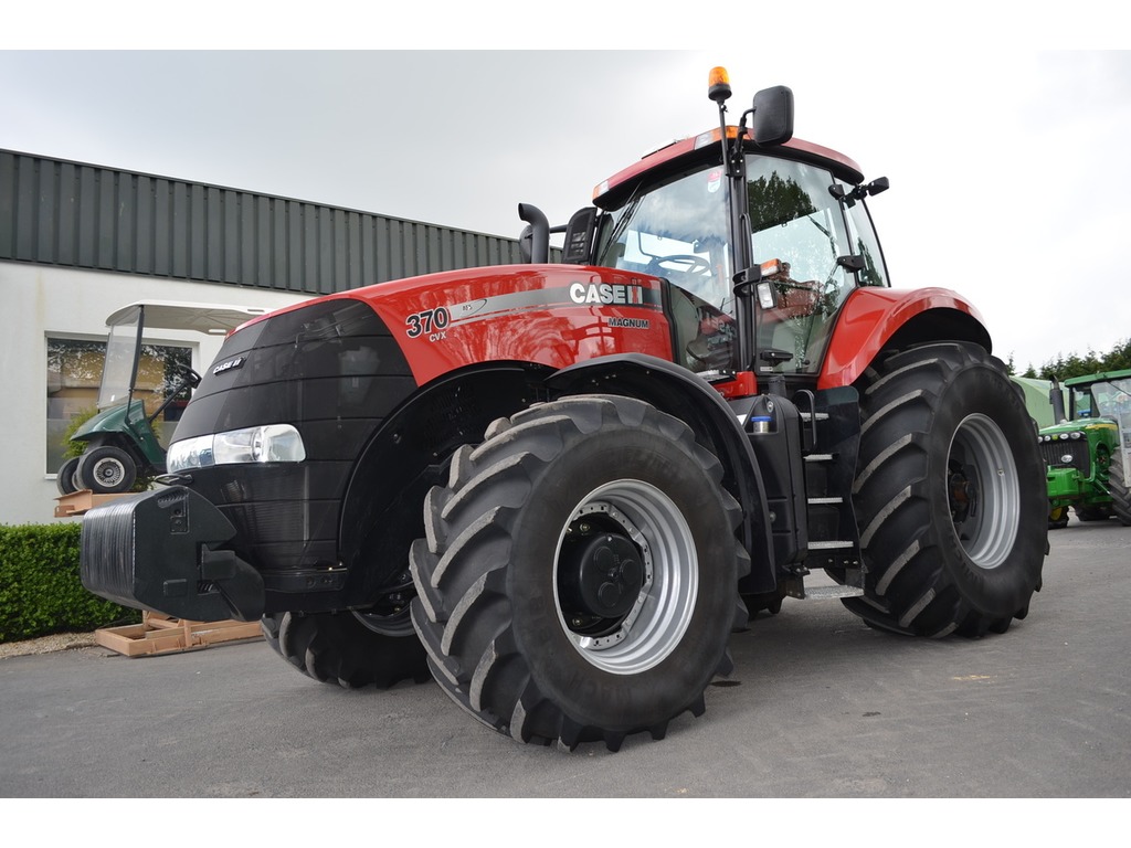 2014 Case Magnum CVX 370 in vendita - foto 1