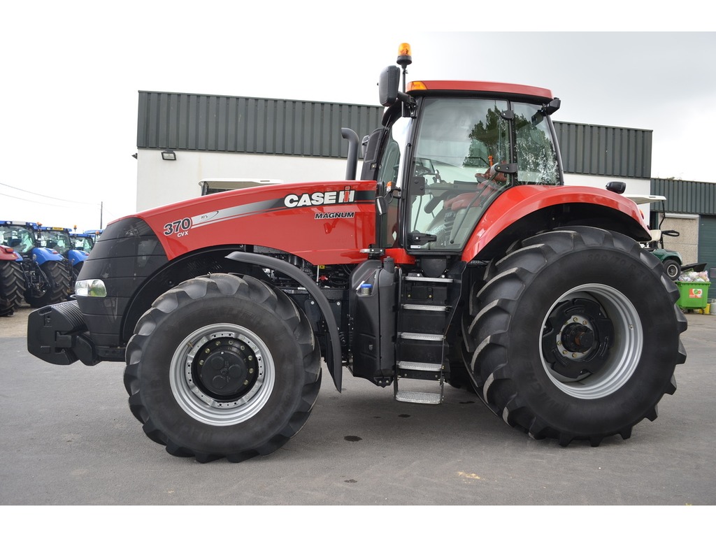 2014 Case Magnum CVX 370 in vendita - foto 2
