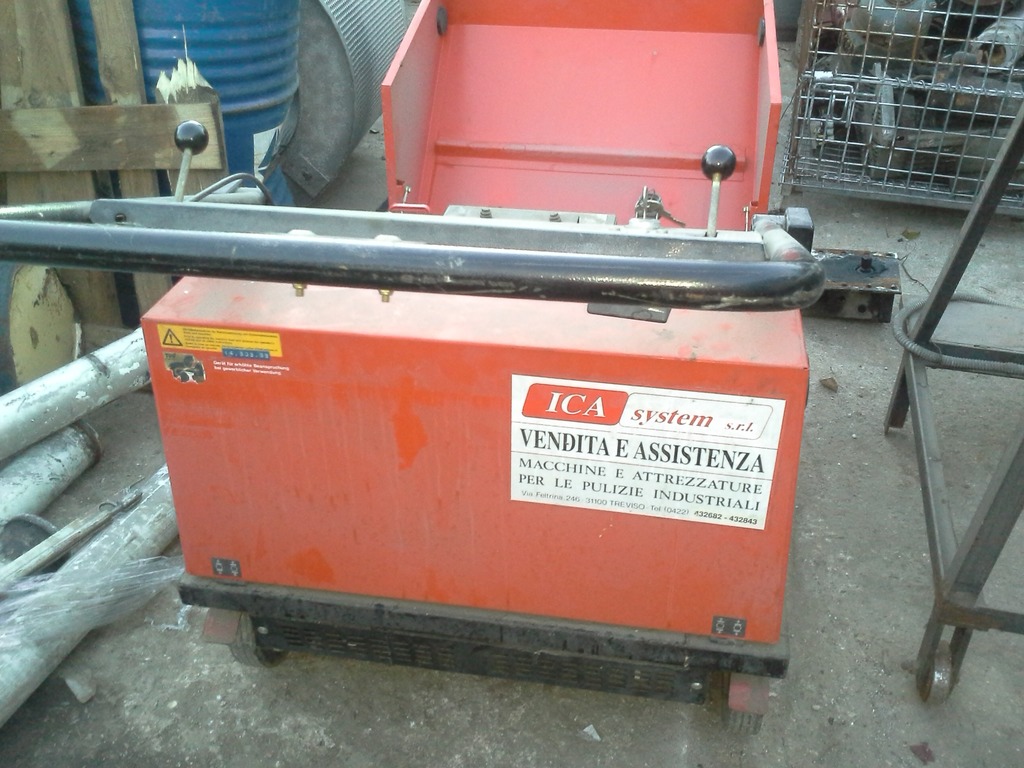 Spazzatrice a batteria in vendita - foto 3