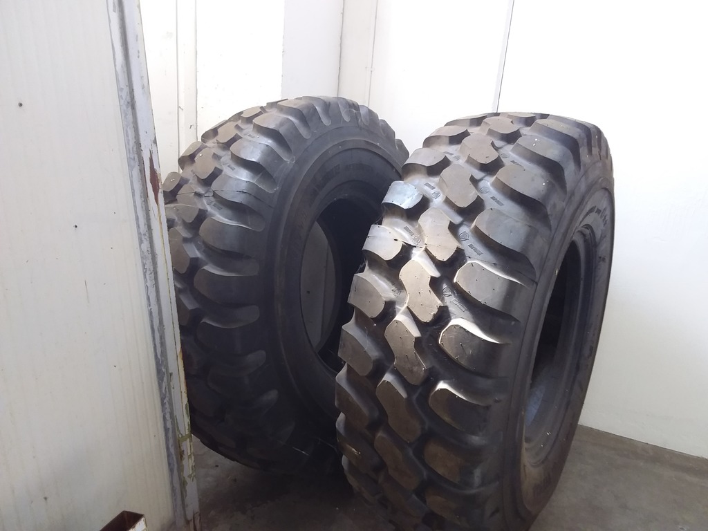Gomme per carrelli elevatori in vendita - foto 2