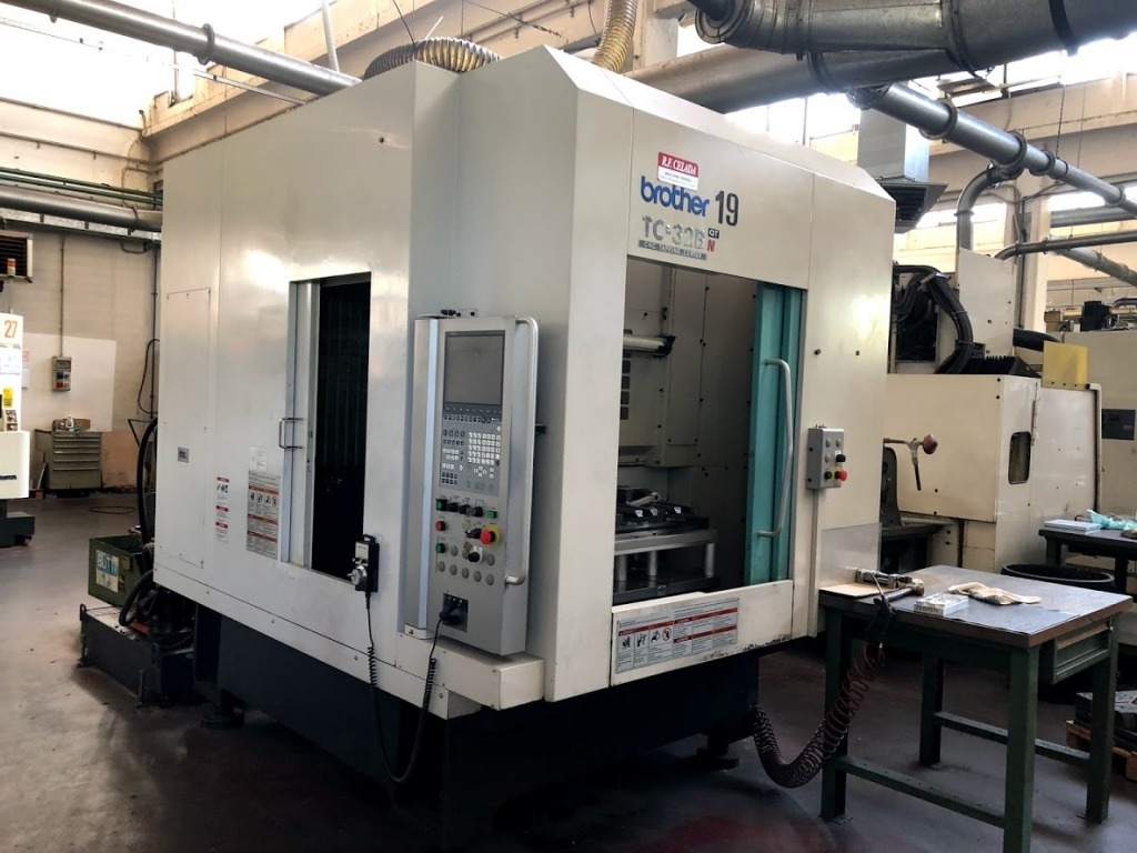 Centro di lavoro verticale rotopallet BROTHER TC32 BN QT in vendita - foto 1