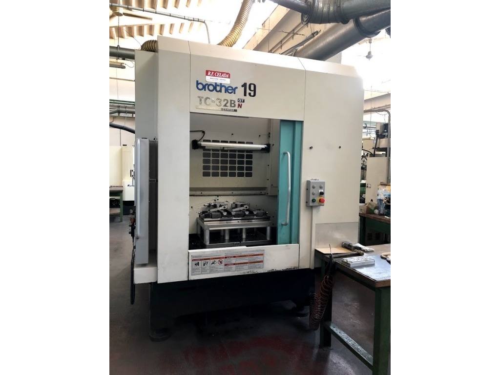 Centro di lavoro verticale rotopallet BROTHER TC32 BN QT in vendita - foto 4