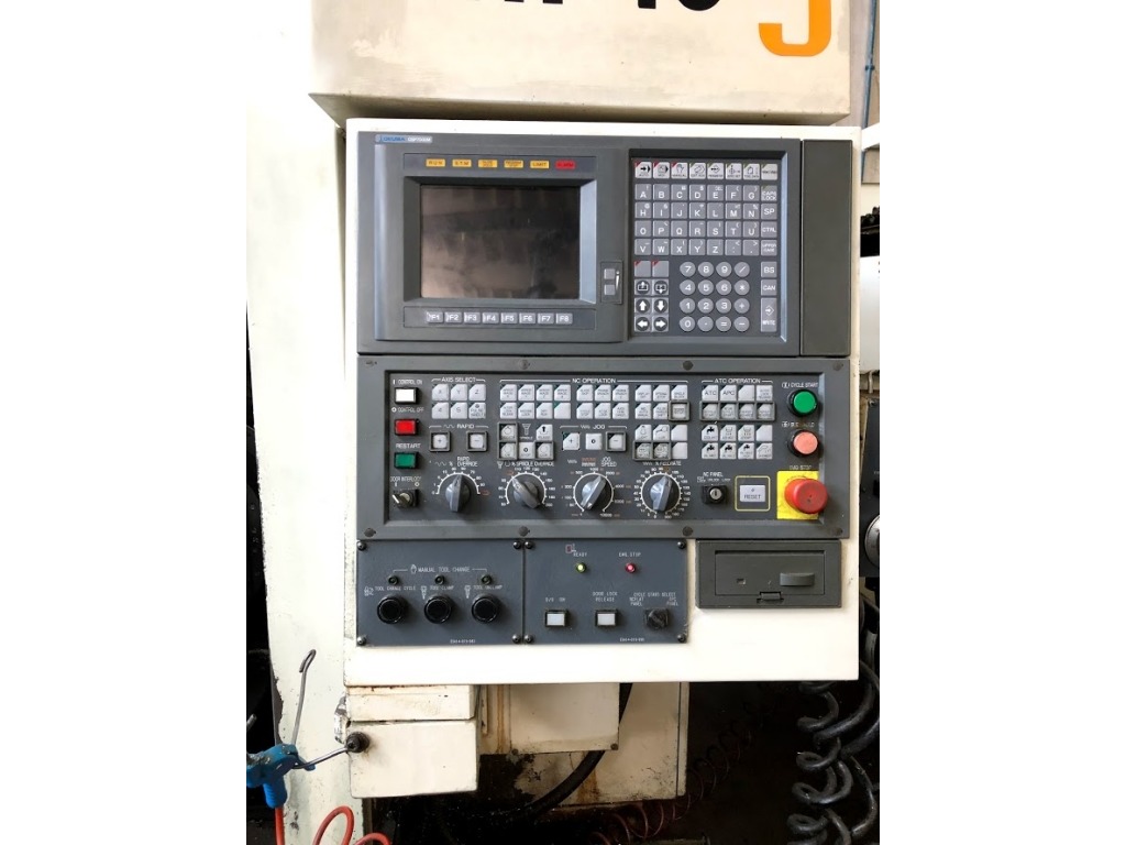 Centro di lavoro verticale Okuma VH40 in vendita - foto 3