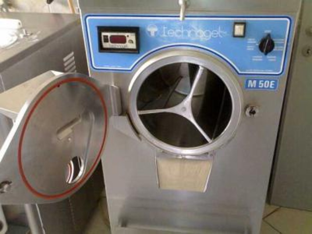 Azienda artigianale costruisce macchine semi automatiche per ghiaccioli e gelati su stecco. in vendita - foto 3