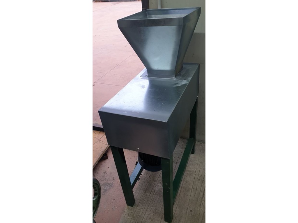 Trituratore Shredder monoalbero in vendita - foto 1