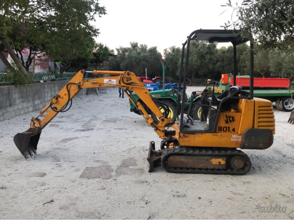 Escavatore usato JCB 17 Q.li in vendita - foto 3