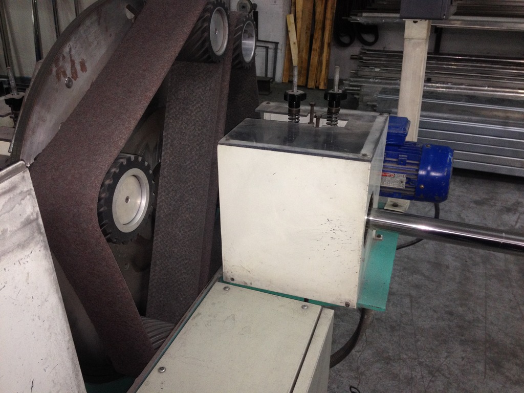 Smerigliatrice 2LU/100 (tubi tondi) in vendita - foto 2