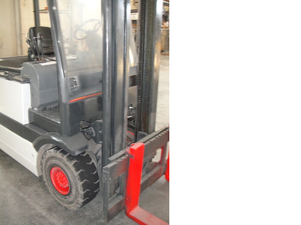 Muletto - Carrello FIAT OM CARRELLI ELEVATORI - Modello EU 30 in vendita - foto 3