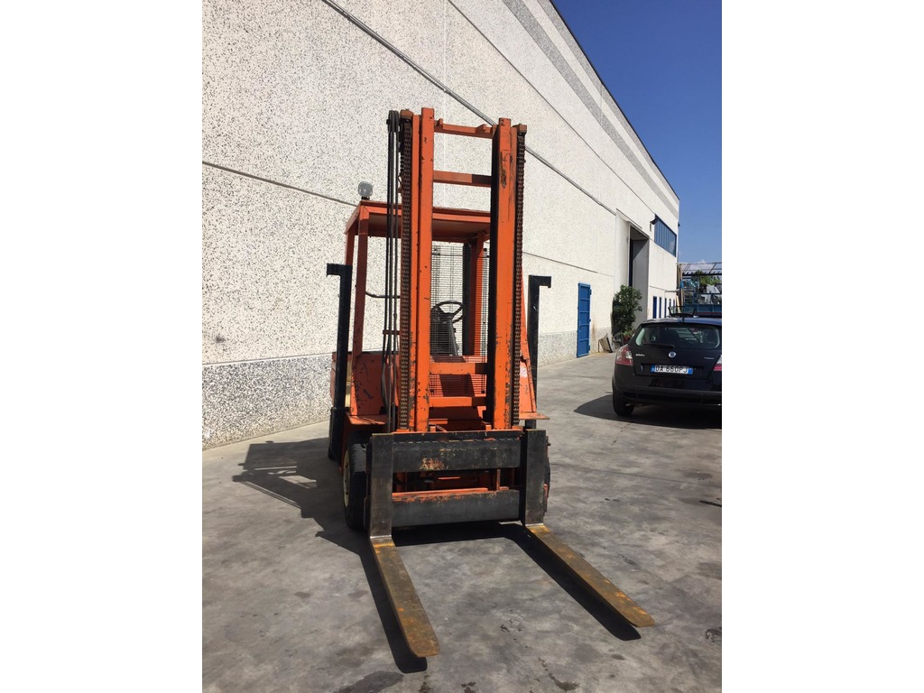 CARRELLO ELEVATORE IDROSTATICO LUGLI in vendita - foto 3