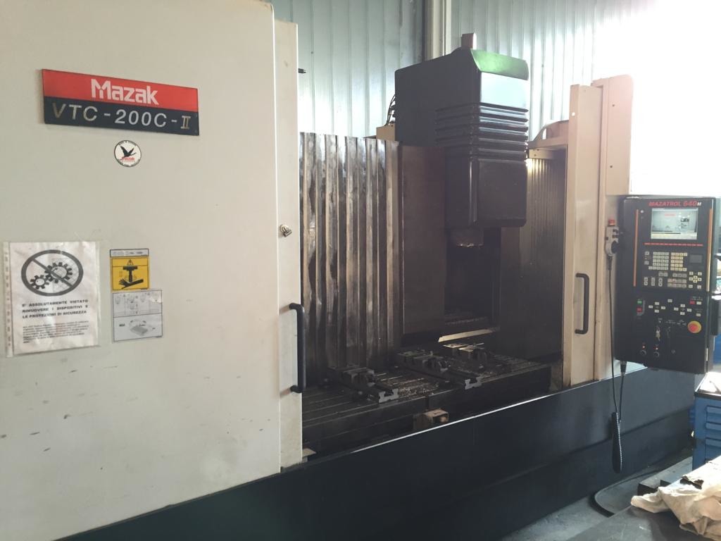 CENTRO DI LAVORO MAZAK VTC 200 C II in vendita - foto 1