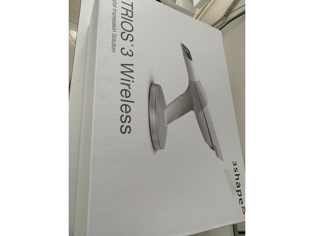 Scanner intraorale dentale Wireless 3 Shape trios 3 con Sirona Inlab Mcxl 18 in vendita - foto 1