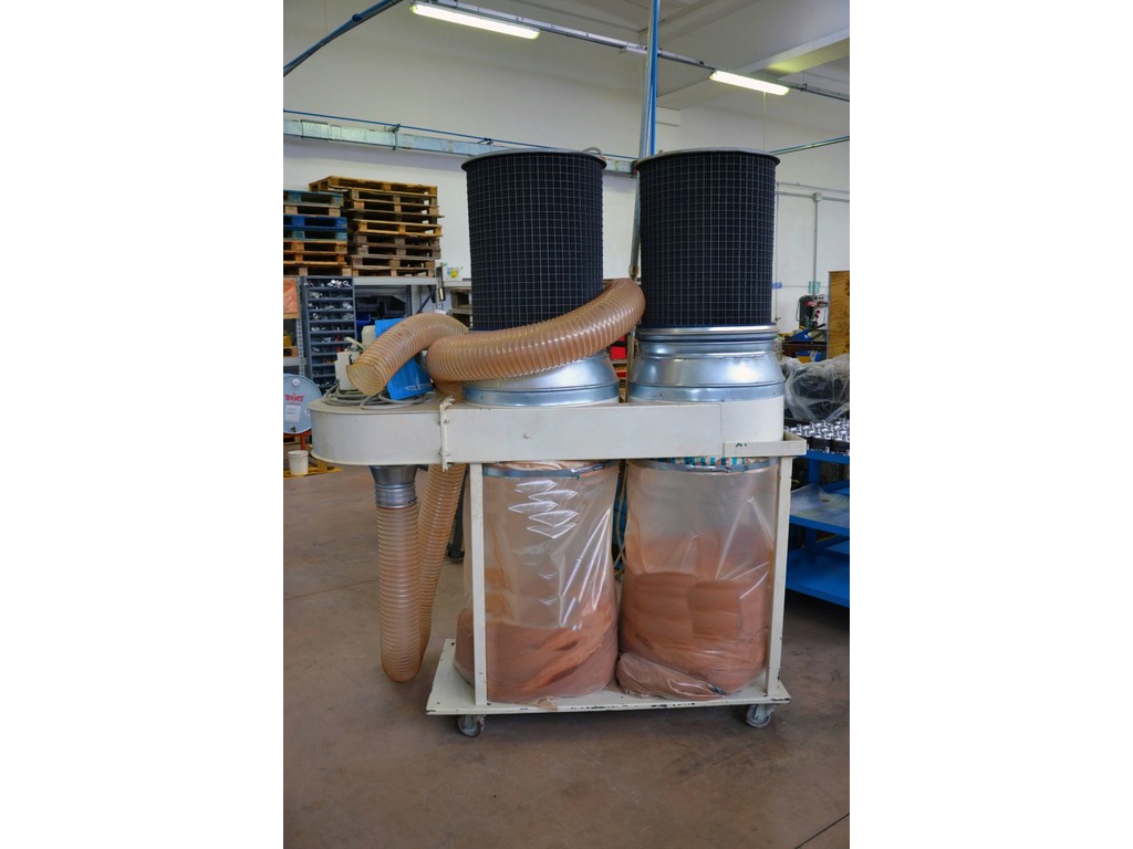Vendesi aspiratore industriale per polveri sottili e fumi secchi in vendita - foto 1
