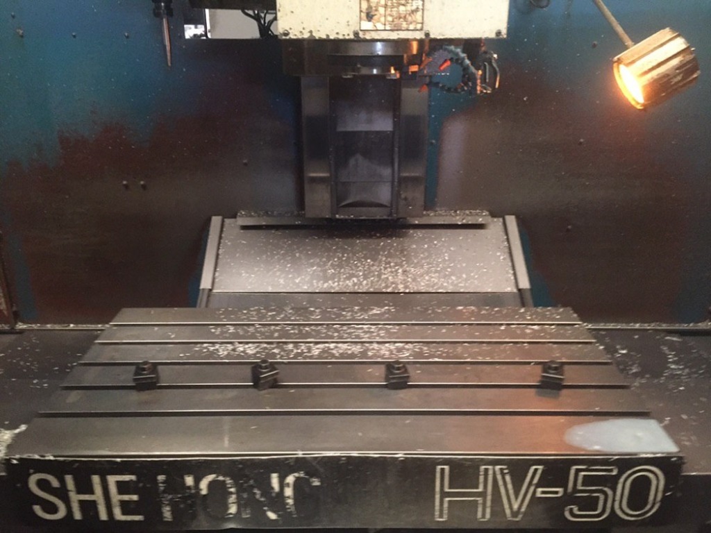 centro lavoro verticale SHE HONG HV-50 A in vendita - foto 2