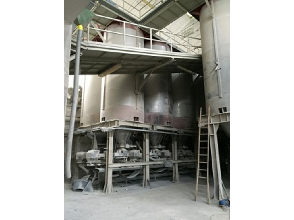 Vendesi silos in vendita - foto 1