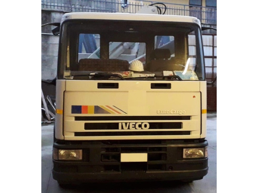CAMION  IVECO CARGO 130 E CON GRU in vendita - foto 3