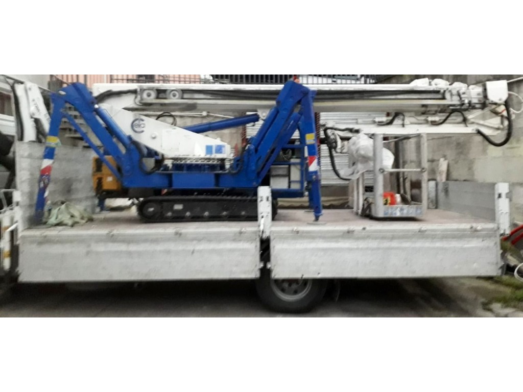 CAMION  IVECO CARGO 130 E CON GRU in vendita - foto 4