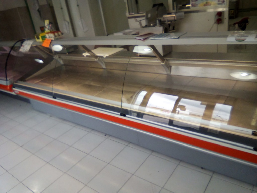Vari pezzi macelleria in vendita - foto 5