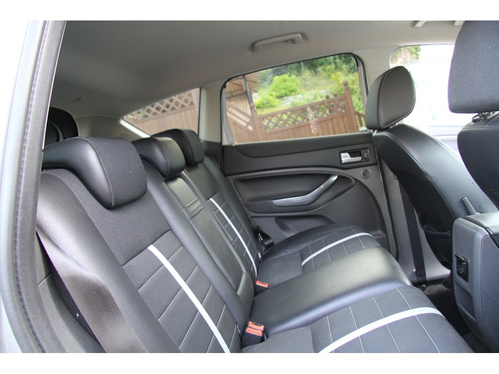 Ford Kuga 2,0TD in vendita - foto 3