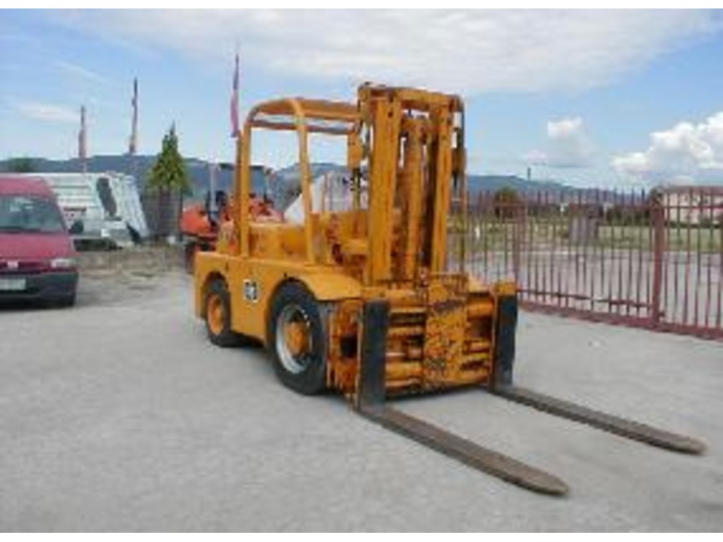 Vendesi carrelli elevatori OM in vendita - foto 2