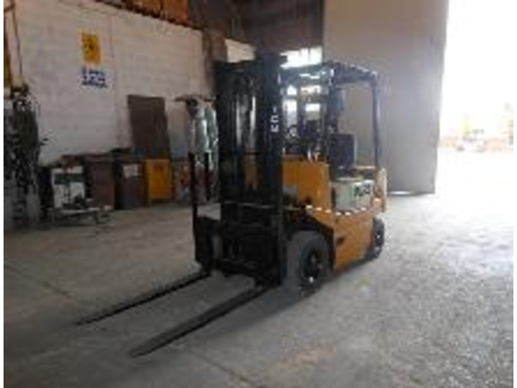Vendesi carrello elevatore TCM in vendita - foto 1