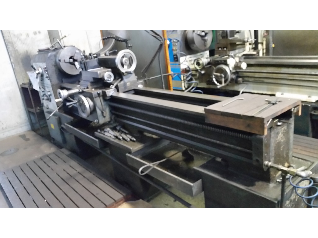 TORNIO PARALLELO MORKAI MACHINERY mod.JL 660/3000 in vendita - foto 1