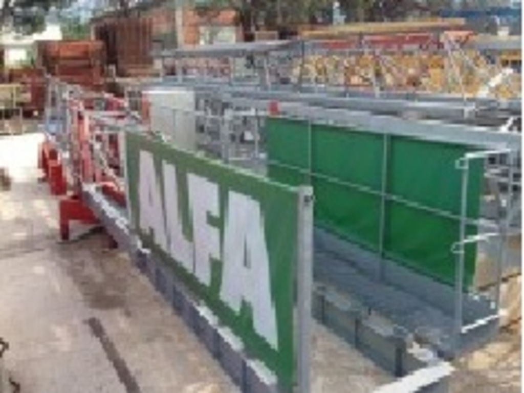 Vendesi gru Alfa in vendita - foto 1