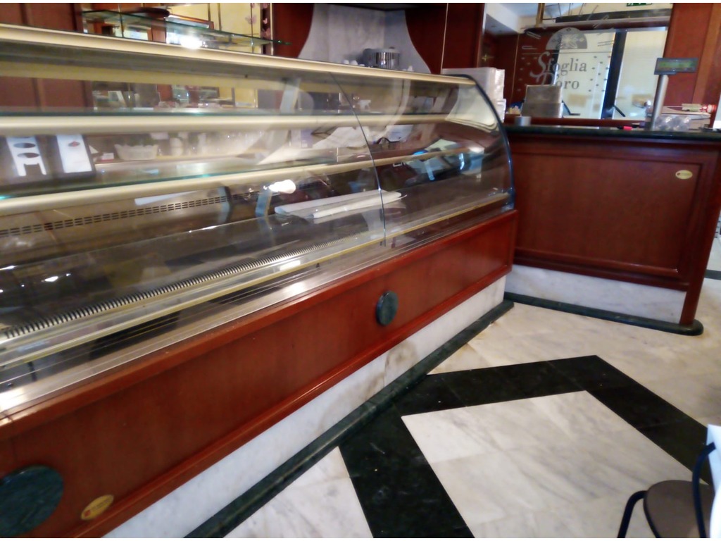 Vetrina refrigerata + banco bar in vendita - foto 1