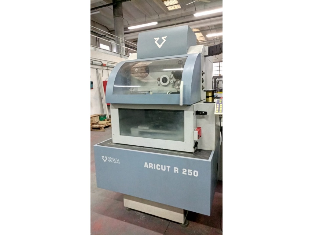 Elettroerosione a filo ONA ARICUT R 250 in vendita - foto 2