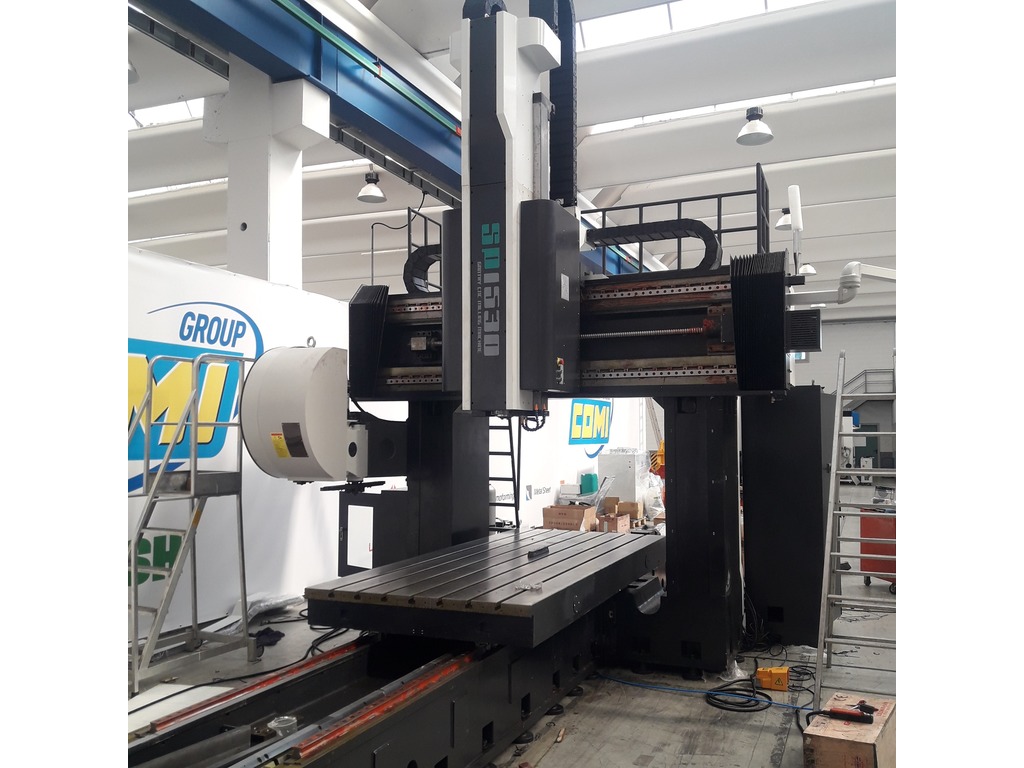 CENTRO DI LAVORO VERTICALE NUOVO COMI SP1530 in vendita - foto 1