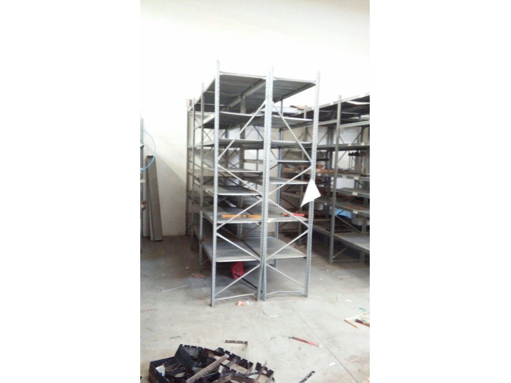 Scaffalature metalliche 50€ mt. lineare in vendita - foto 1