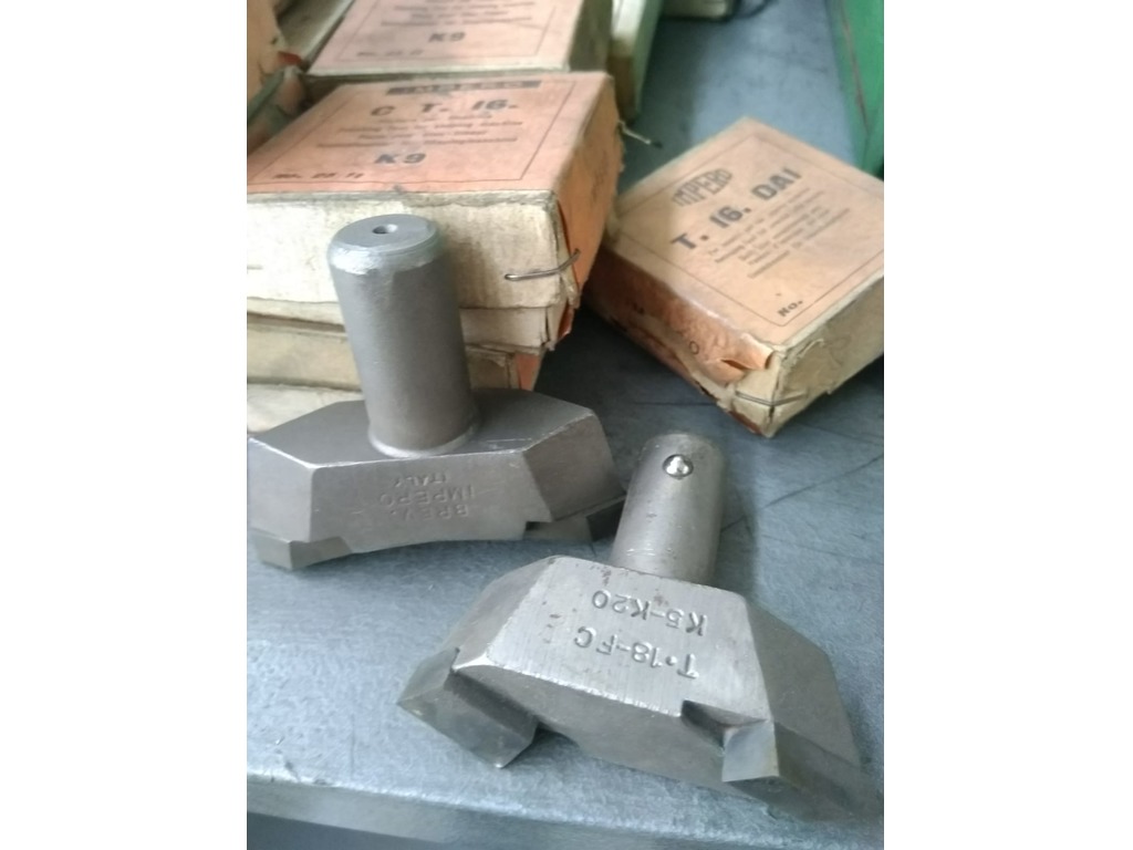 utensili inserto tornio marca impero misure varie nuove in vendita - foto 1