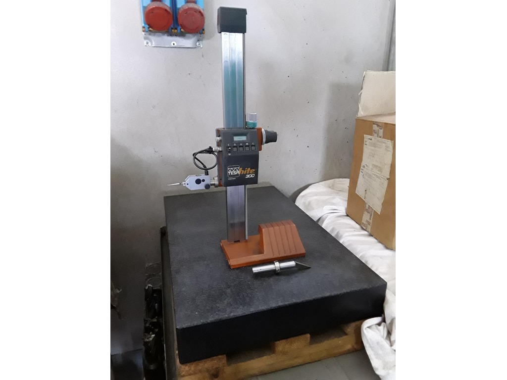 Misuratore  ALTIMETRO  TESA Hite-300 con Piano DIABASE 630x400 in vendita - foto 2