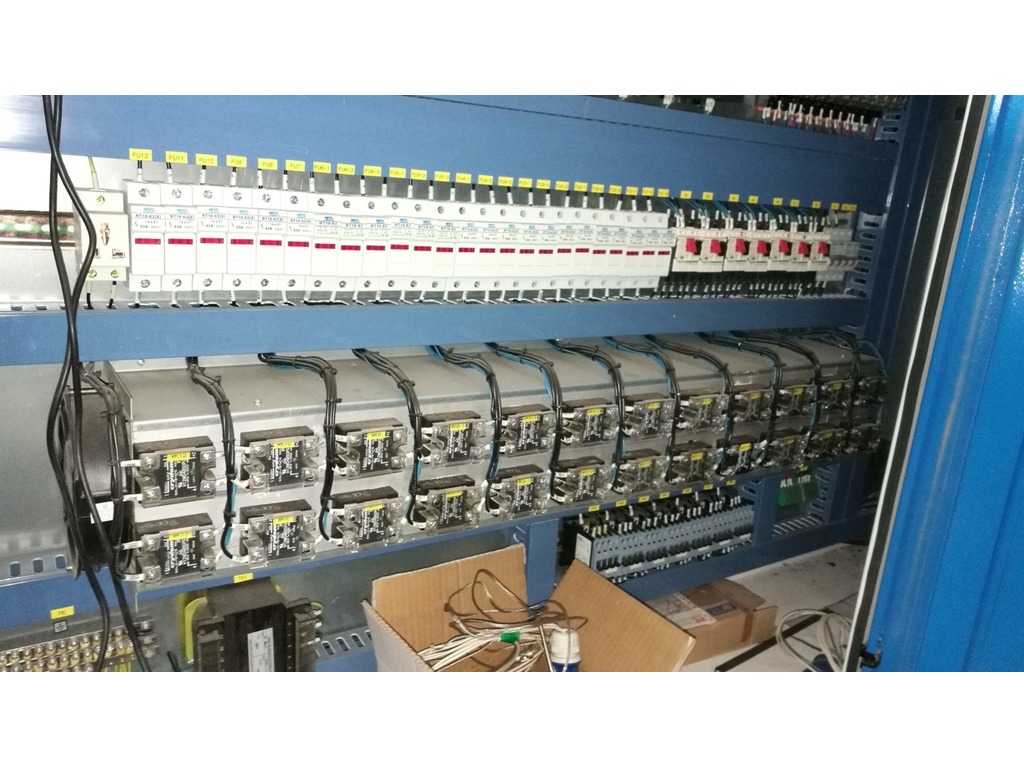 LINEA COMPLETA PER ESTRUSIONE PROFILI IN PVC (pari al nuovo) in vendita - foto 10
