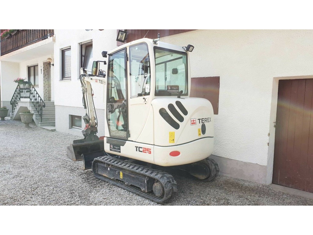Miniescavatore Terex TC 25 in vendita - foto 2
