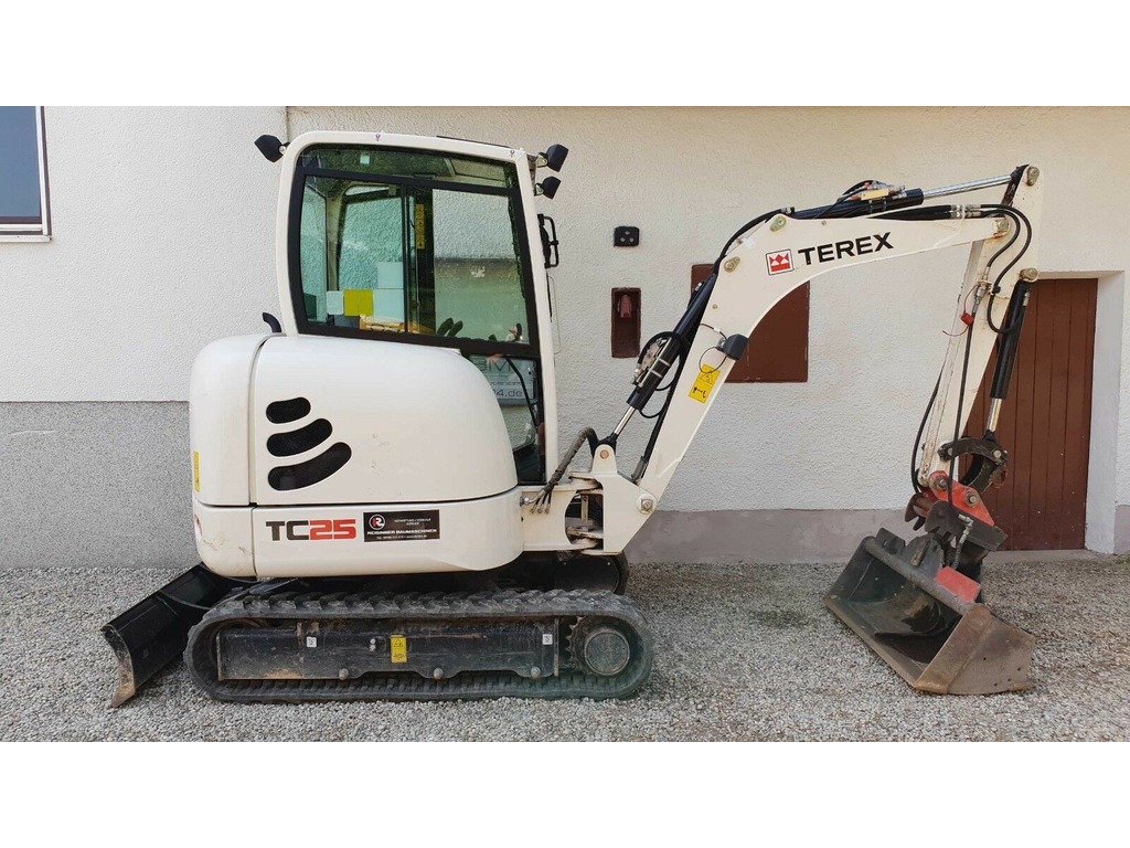 Miniescavatore Terex TC 25 in vendita - foto 3