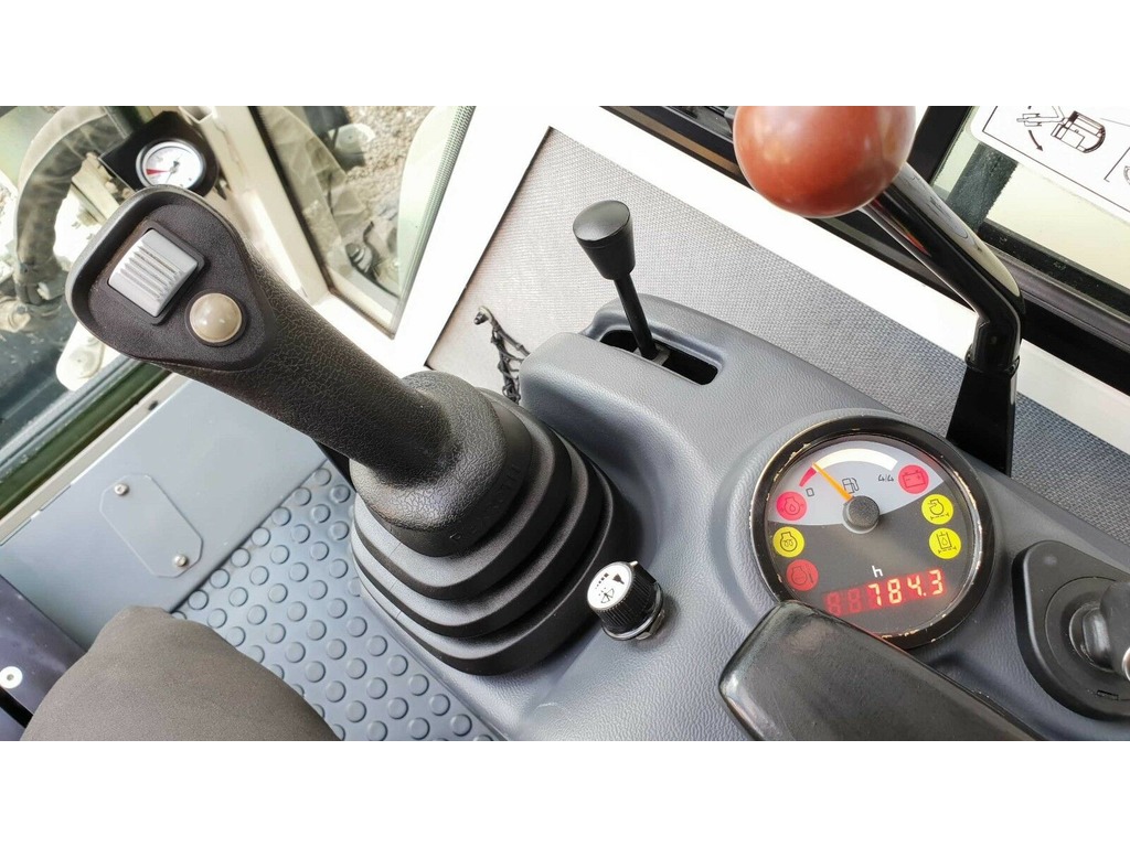 Miniescavatore Terex TC 25 in vendita - foto 6