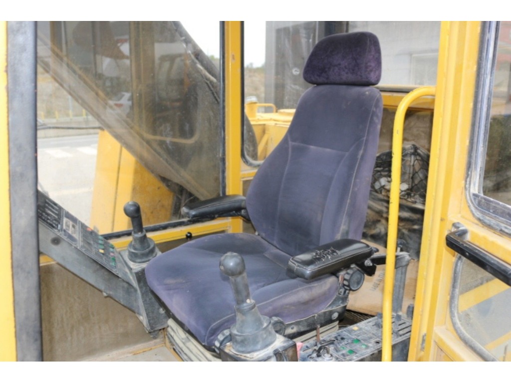 Escavatore Volvo Akerman EC 230B in vendita - foto 4
