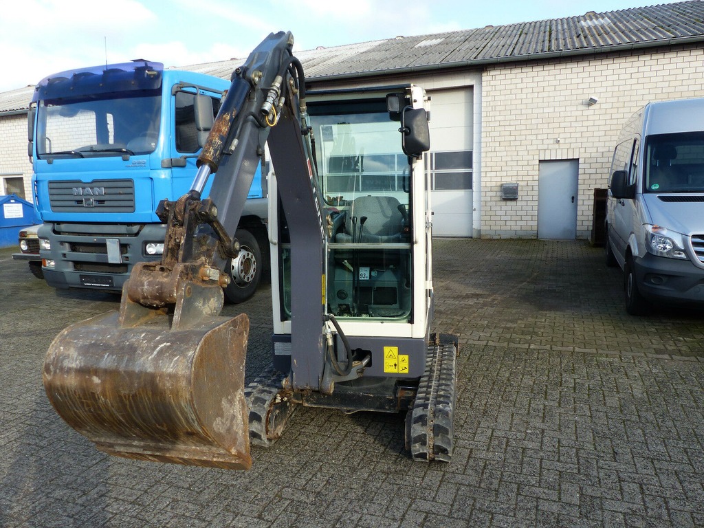 Miniescavatore Terex TC 16 in vendita - foto 3