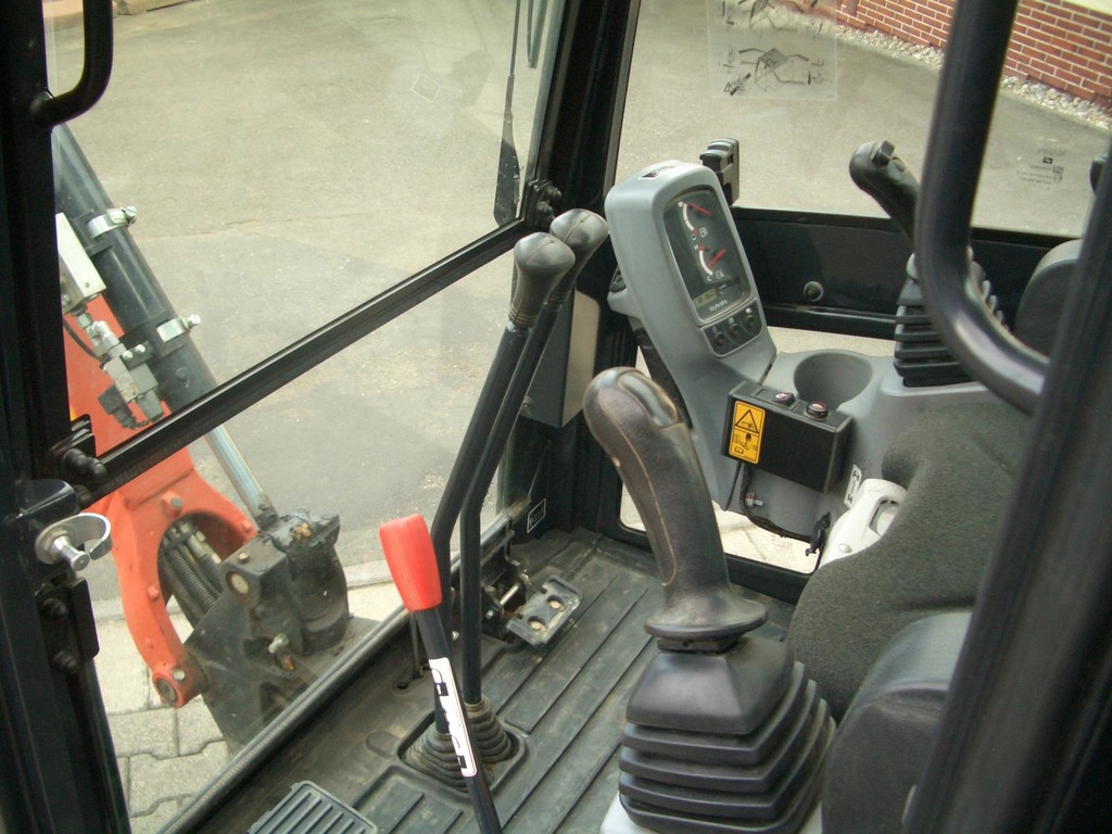 Miniescavatore Kubota KX019-4 in vendita - foto 4