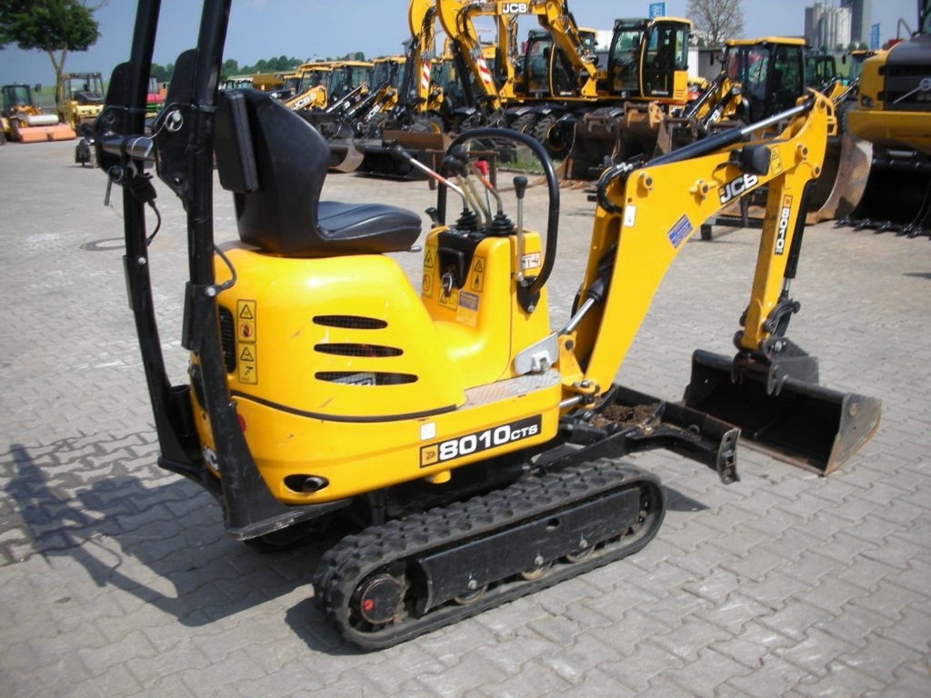 Miniescavatore JCB 8010CTS in vendita - foto 2