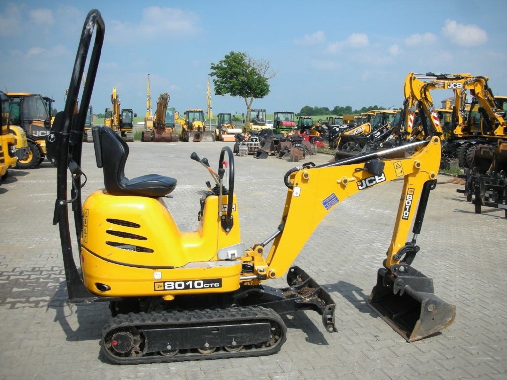 Miniescavatore JCB 8010CTS in vendita - foto 3