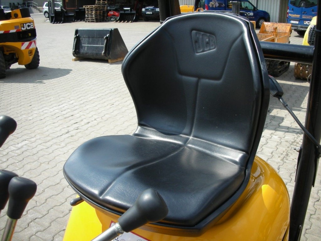 Miniescavatore JCB 8010CTS in vendita - foto 5