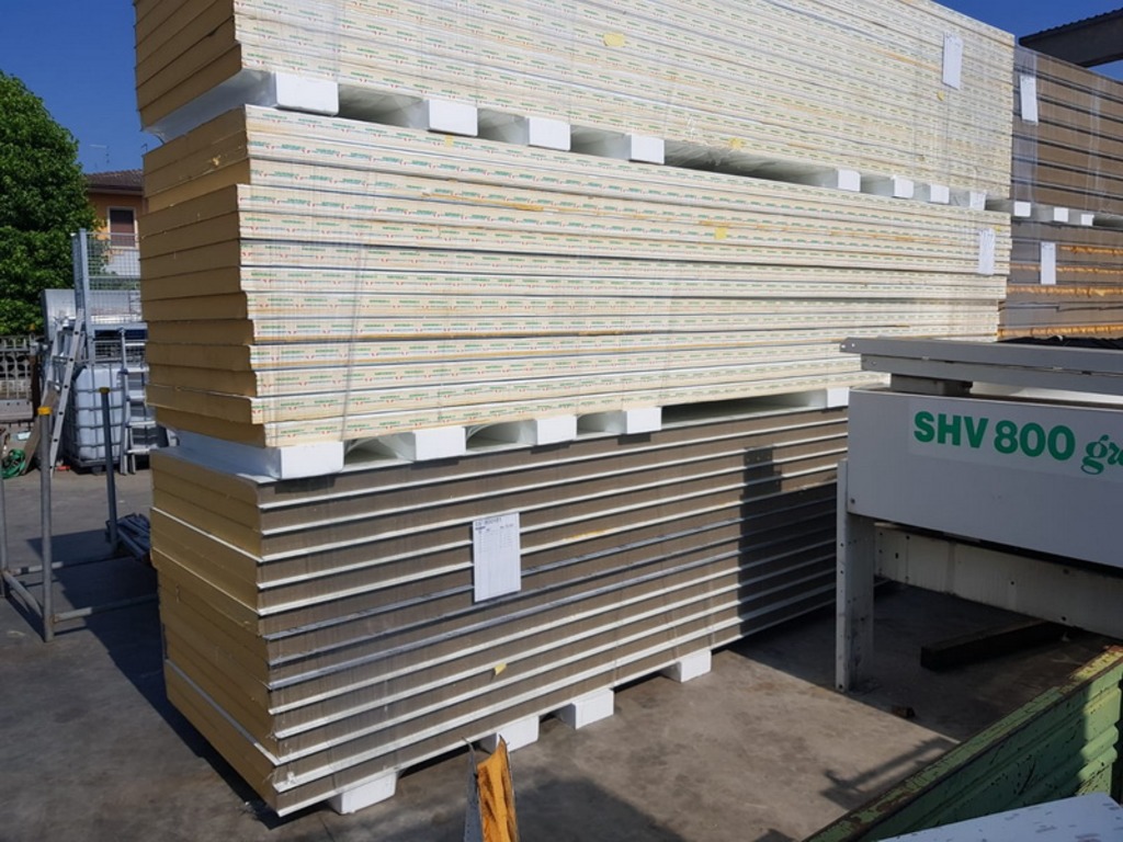 20 pannelli coibentati nuovi di seconda sp. 8cm 112X600cm in vendita - foto 1