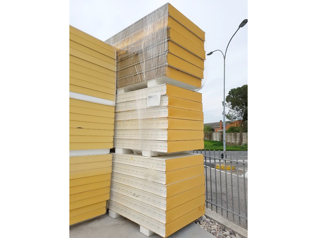 20 pannelli coibentati nuovi di seconda sp. 20cm 112X600cm in vendita - foto 1